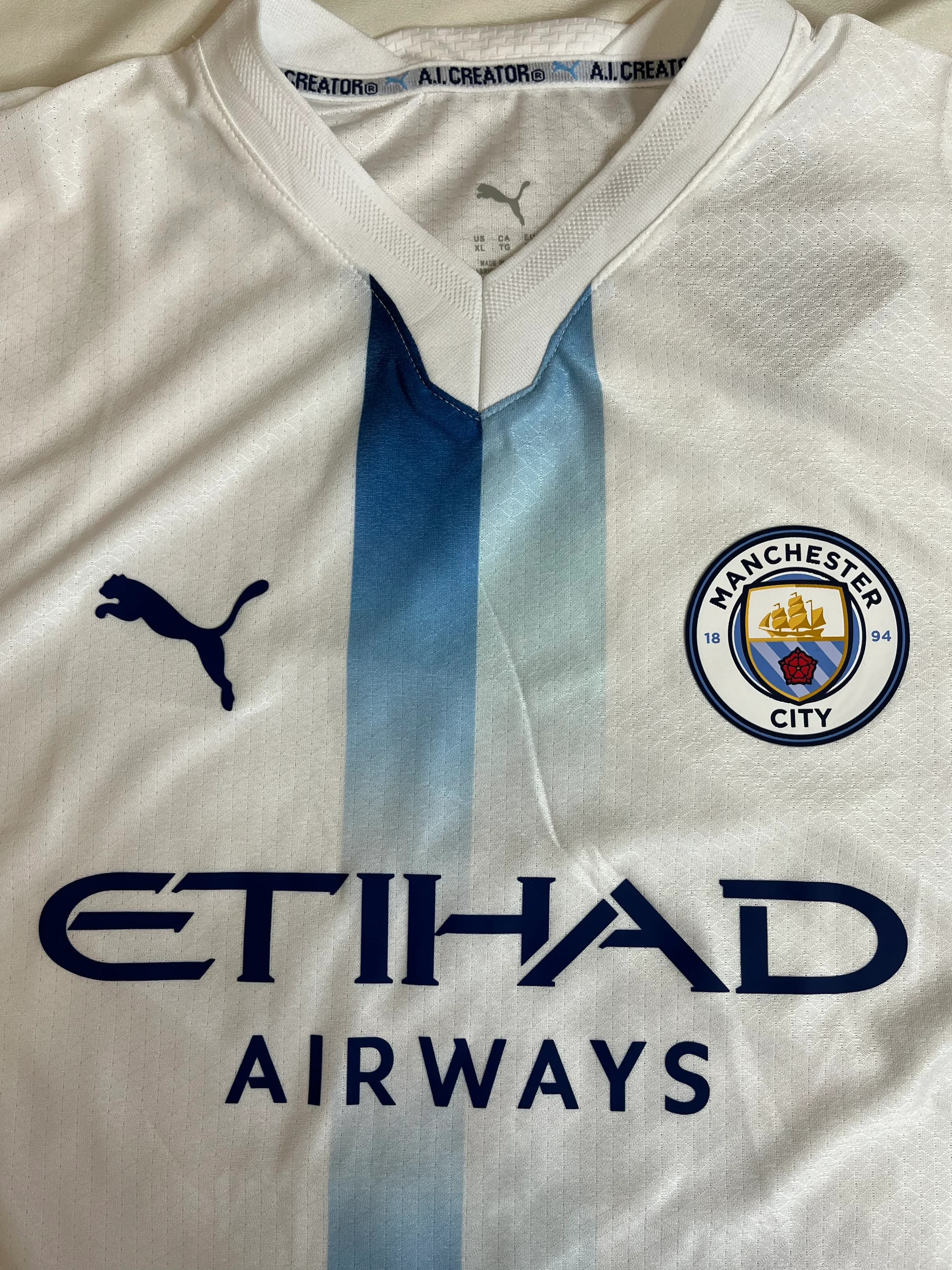 Фото детали: Manchester City, белая