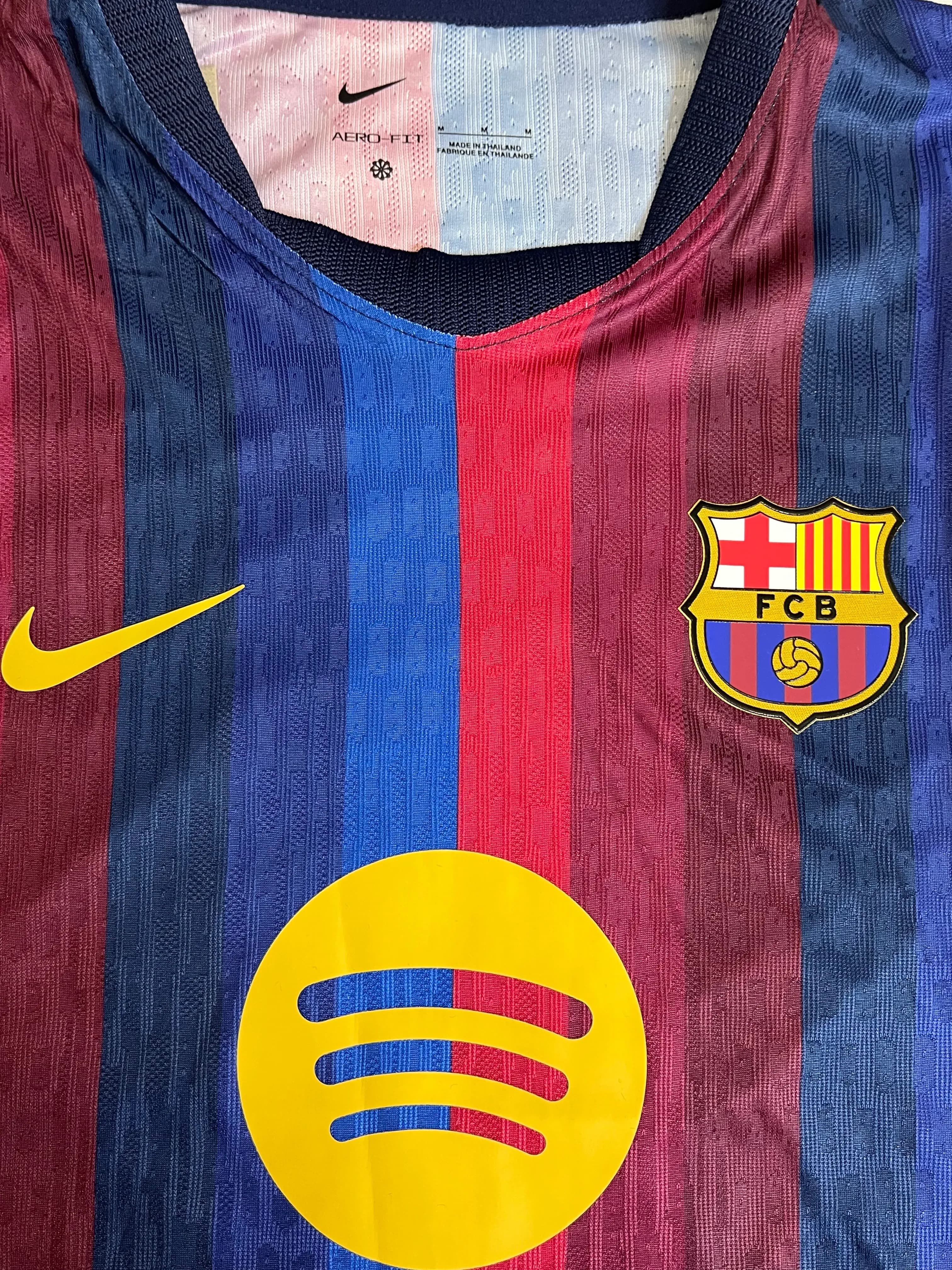 Фото детали: Barcelona, домашняя
